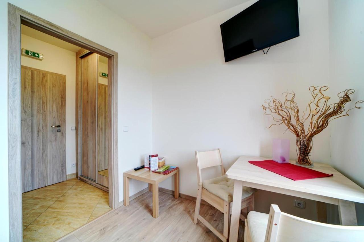 Hotel Zlechov Plumlov エクステリア 写真