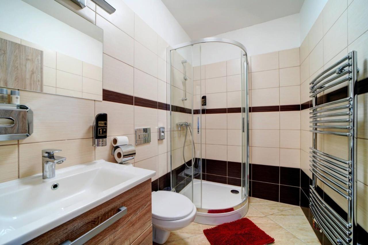 Hotel Zlechov Plumlov エクステリア 写真