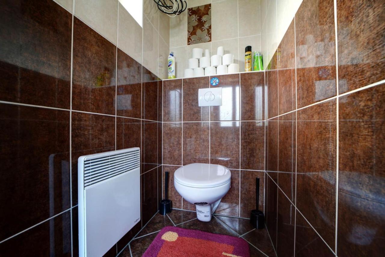 Hotel Zlechov Plumlov エクステリア 写真